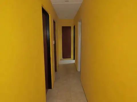 Depto Tipo Casa 6 ambientes con 2 baños