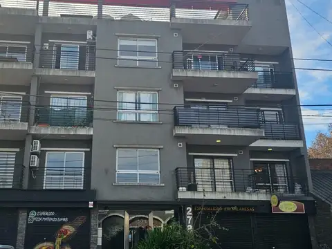 DEPARTAMENTO DE 2 AMBIENTES CON COCHERA OPORTUNIDAD 