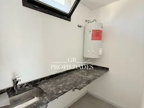 Casa en Venta en Pilar del Este - San Ramon, USD 195.000