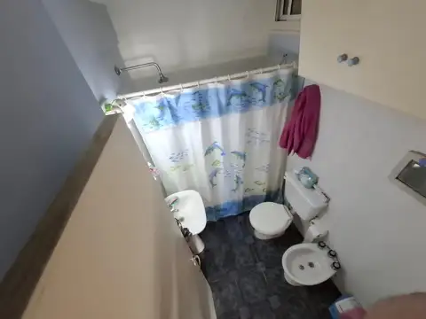 Venta departamento 2 ambientes en Miramar. Edificio Fernicola