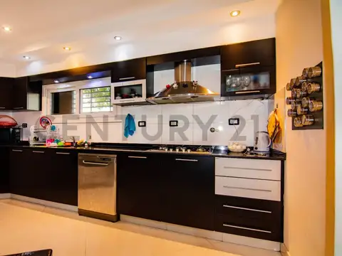 Casa en Venta en Barrio Industrial, USD 120.000