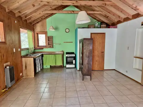 Casa 2 ambientes con 1 baño