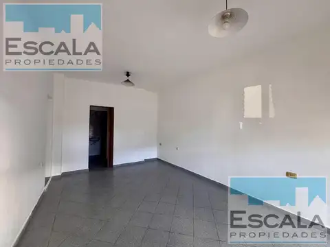 Local en Alquiler en Barrio Industrial, $ 400.000