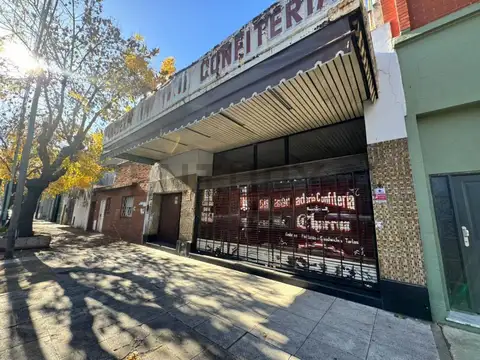 Charrua 3600, Piso 0
