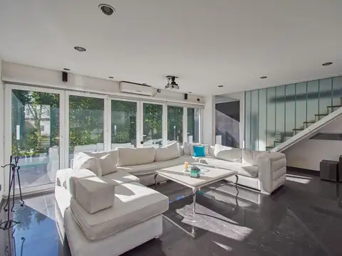 Casa de diseño en venta con pileta en San Isidro Labrador, Villanueva, Tigre