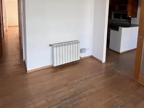 Departamento 6 ambientes con 2 baños