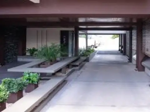 Presidente Perón 2600, Piso 1