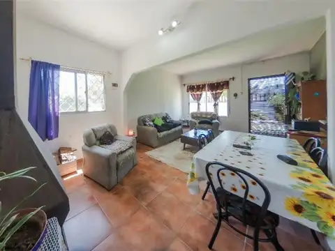 2 Dormitorios, Amplia Superficie 750m²