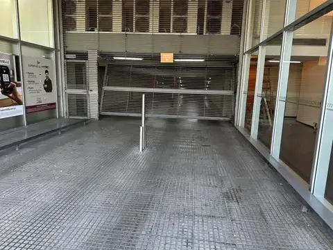 Avenida Corrientes e/ Concepción Arenal y Leiva