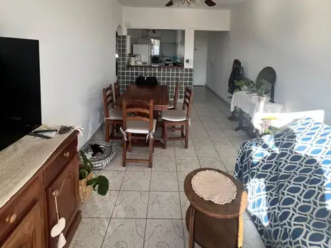 VENDEMOS DEPARTAMENTO DE TRES AMBINETES MORON CENTRO APTO CREDITO  