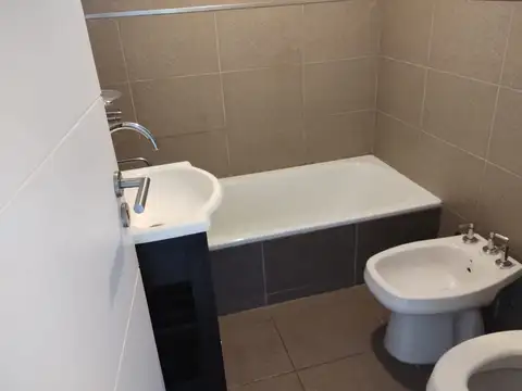 Departamento en Alquiler en Villa Bosch, $ 680.000