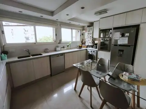 Venta departamento cuatro ambientes en Caballito
