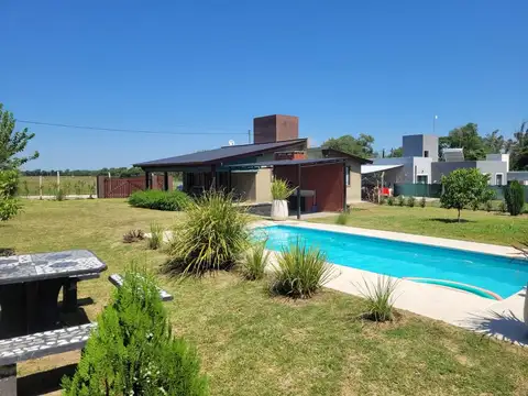 VENDO CASA ANISACATE 2 DORMITORIOS