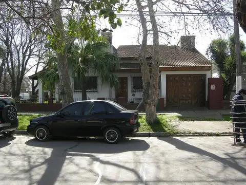 Hipólito Irigoyen y Los lazaristas