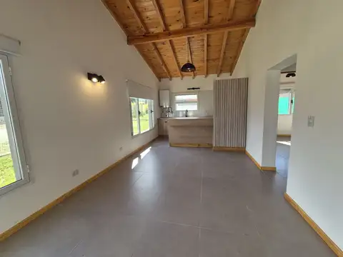 Hermosa casa 3 ambientes en Barrio Valle Azul