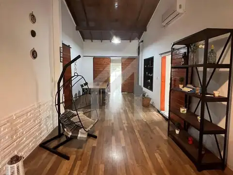 CASA EN ALQUILER EN  BOCA RATON -  TRES DORMITORIOS - QUINCHO - JARDIN - PILETA