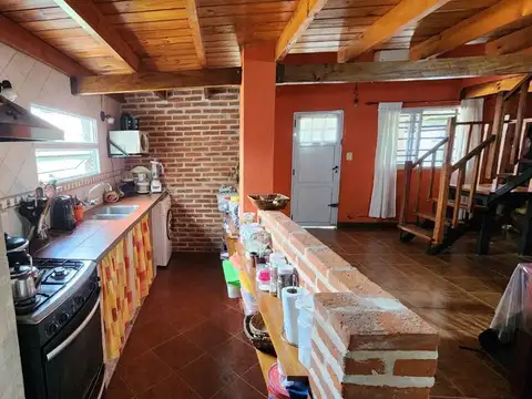 Casa 4 ambientes con 1 baño
