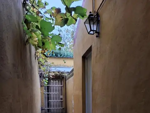 Oficina 4 ambientes con 2 baños