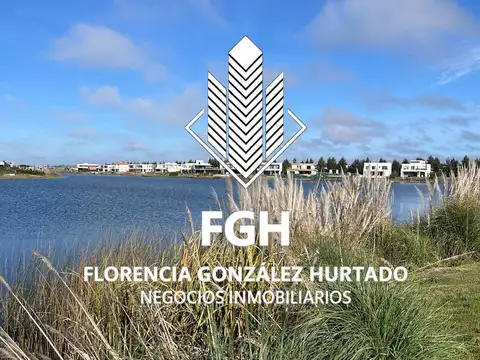 Mega Lote en Naudir con el mayor espejo de agua