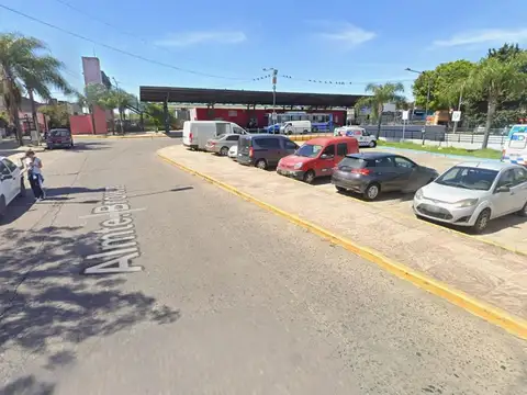 Local apto todo tipo de rubro.