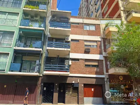 Venta departamento 3 ambientes tipo PH en Palermo. Al frente vista abierta!  Amplio y muy luminoso! Bajas expensas 