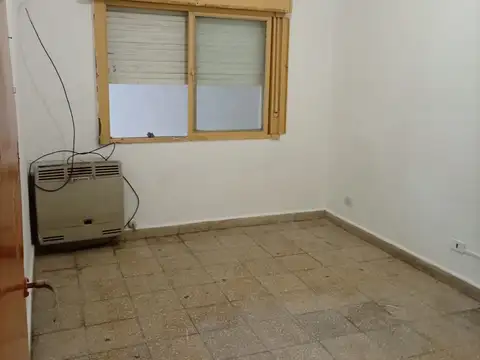 CASA CON COCHERA