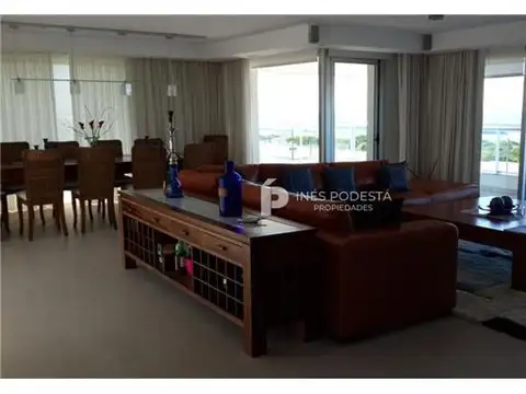 Departamento en Venta en Punta del Este, USD 1.200.000