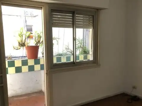 Virrey Liniers 27 , Piso 6