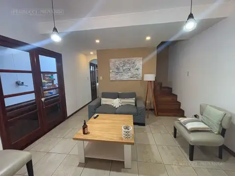 Aristóbulo del Valle al 5200