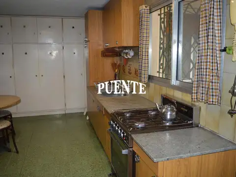 Casa en Venta en Adrogue, USD 198.000