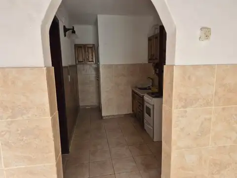 Depto Tipo Casa en Alquiler en Villa Ballester, $ 650.000