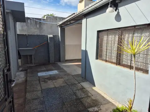 Depto Tipo Casa en Alquiler de 1 dormitorio
