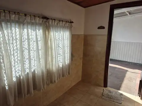 Depto Tipo Casa 2 ambientes con 1 baño