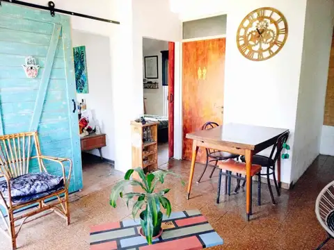 venta casa 4 amb RECICLADA jardín y pileta Merlo