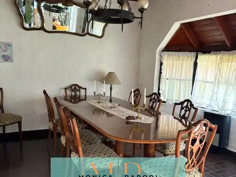 En venta Casa Quinta con Pileta y Sauna más departamento de 2 ambientes, en Moreno