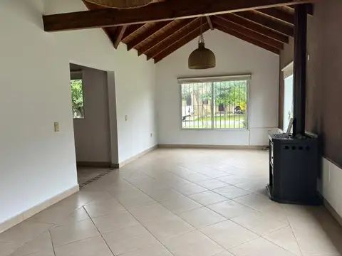 Casa en Venta con 2 cocheras