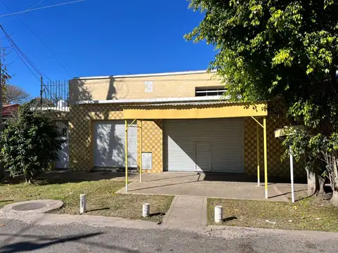 Local en Alquiler en Luis Guillon, $ 450.000