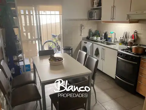Departamento en Venta en Villa Adelina, USD 139.000