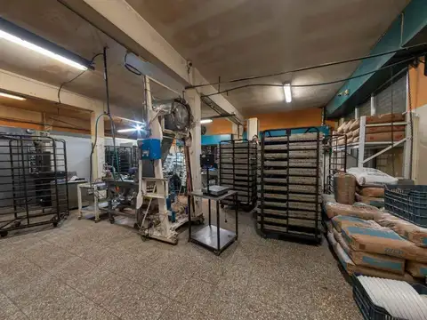 VENTA LOCALES COMERCIALES C/RENTA EN LUIS GUILLON