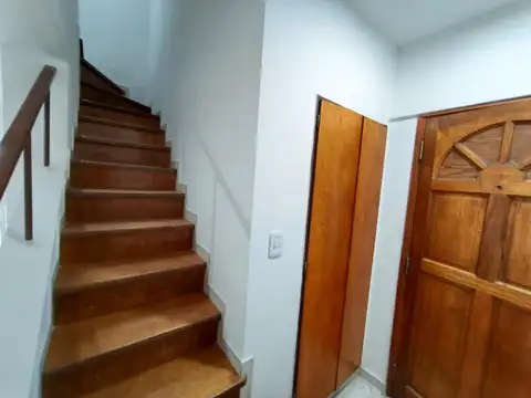 ALQUILER DE DÚPLEX EN MUÑIZ CENTRO