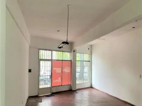 Av. Alberdi 103 Bis , Piso 0