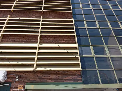 Avenida Bartolomé Mitre 1800