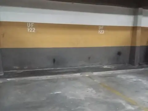 VENTA COCHERA  AVELLANEDA