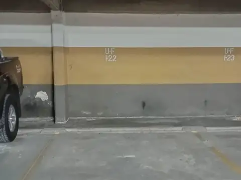 VENTA COCHERA  AVELLANEDA