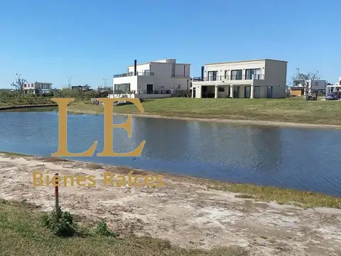 Terreno en Venta en Puertos, USD 155.000