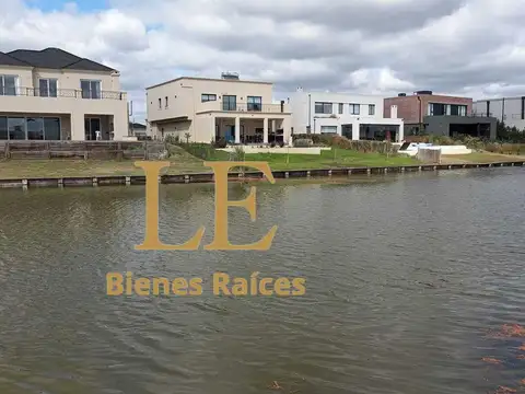 Venta de Lote en Barrio Riberas, 100 % Financiado al agua