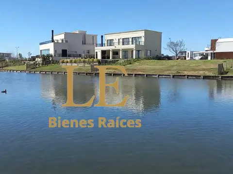Terreno en Venta en Puertos, USD 155.000