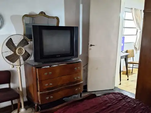 Casa 2 ambientes con 1 baño
