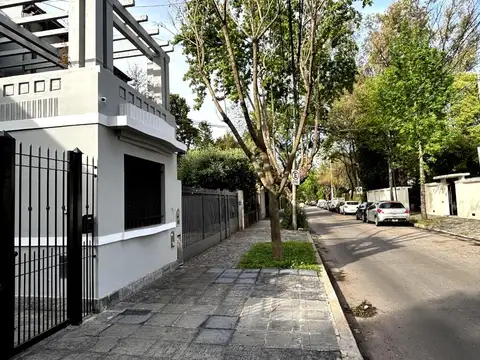 Casa en Venta en Vicente López Vías / Maipú, USD 460.000