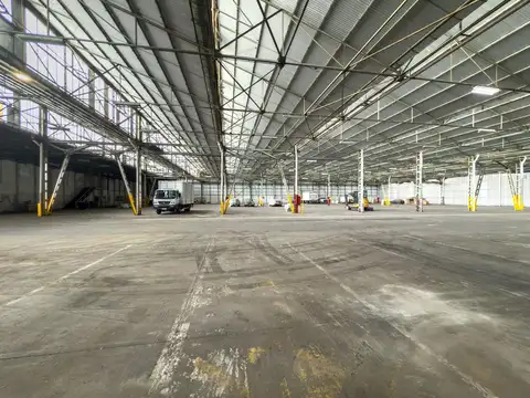 Galpon en Alquiler en Berazategui, USD 21.900